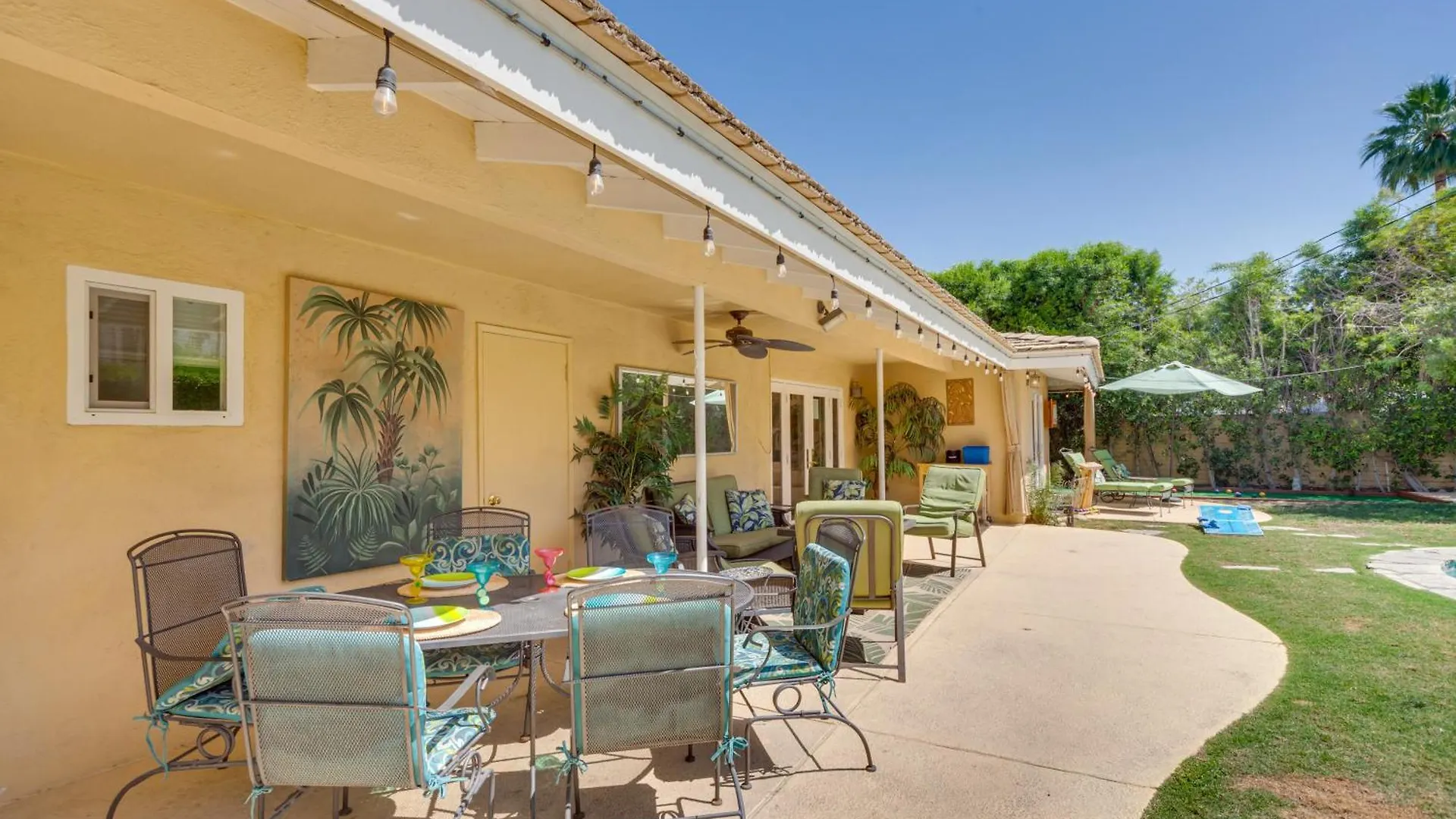 Palm Springs Home Patio, Pool And Mountain Views! Сasa de vacaciones